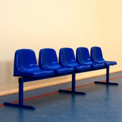 Сиденья на свободно стоящей конструкции – скамейка регулируемая