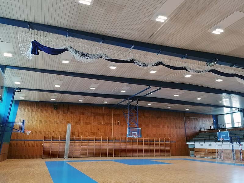 Спортивный зал в SOŠ PT,...