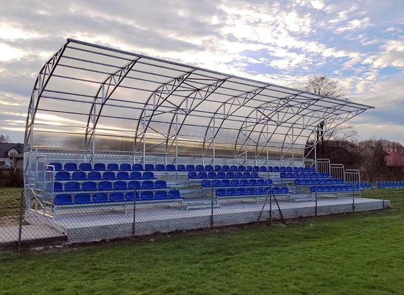 4-row roofed stationary...
